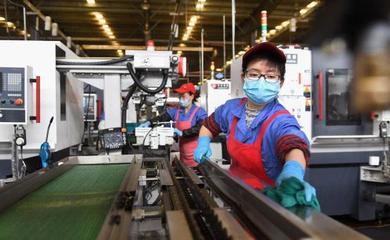 安徽六安:出口订单生产忙