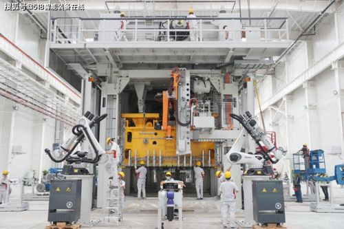 恒大汽车 黑灯工厂 亮相 2545台机器人作业,来看看到底有多酷