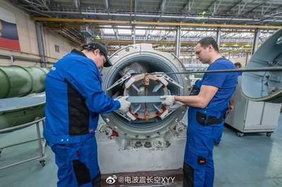 俄罗斯Avangard机械制造厂48N6导弹生产线