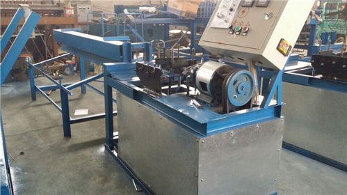 生产销售半自动菱形网机,勾花网机,斜方网机图片 安平县华钢丝网机械制造厂 丝网机械,菱形网